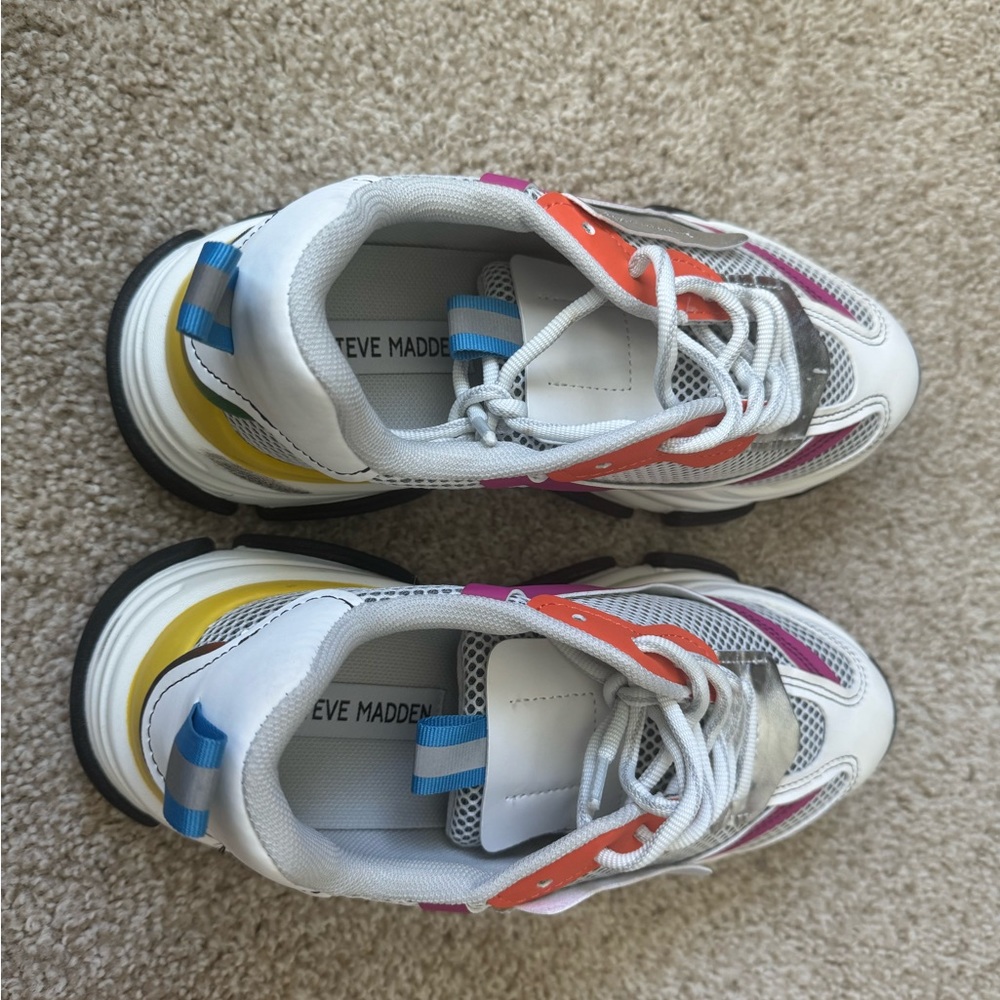 Steve Madden sneakers - Picture 7 of 8
